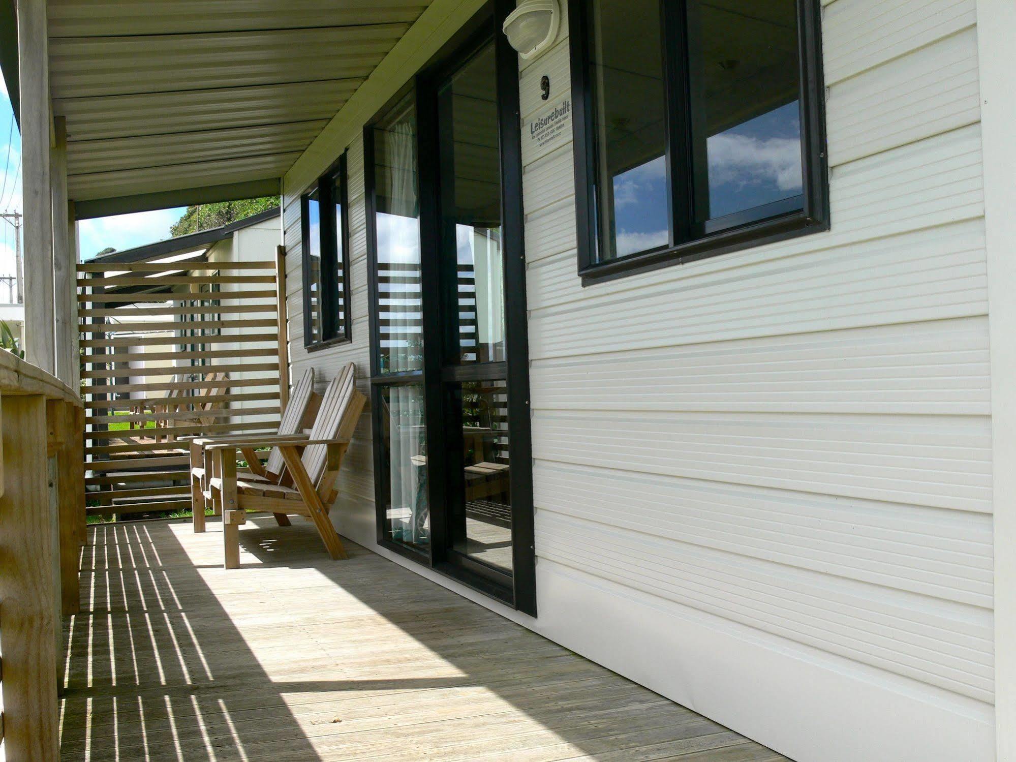 Oakura Beach Holiday Park Eksteriør billede